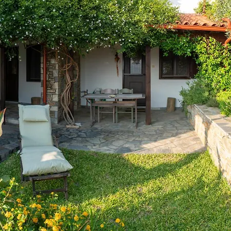Vila Achinos *
